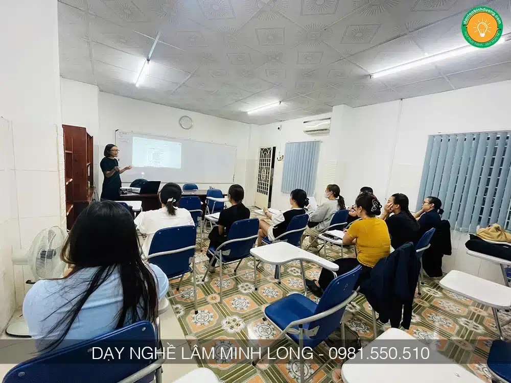 học kế toán tổng hợp tại lâm minh long thủ dầu một 01